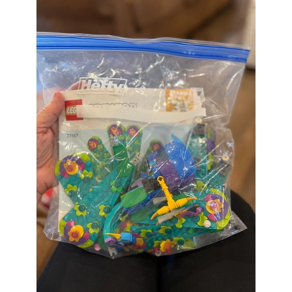 LEGO Disney Hei Hei 43272 & Creator 3-in-1 Exotic Dragonfly 31157 Sets & manual - Picture 4 of 4